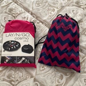 Lay/N/ Go cosmo plus two bags